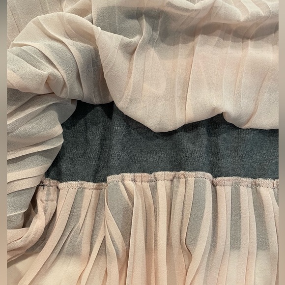 Chelsea28 Grey Sweater with Sheer Pink Accordion Hem Split Back Size Small - Picture 7 of 8